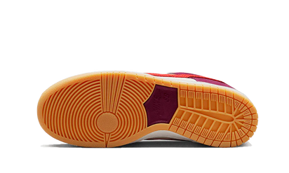 Buty Nike SB Dunk Low Skate Like A Girl Bordeaux - widok z przodu - Rozmiary EU