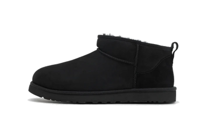UGG UGG Classic Ultra Mini Boot Black czarny-biały - widok główny z boku | Saturaise.com