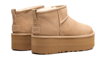Buty UGG UGG Classic Ultra Mini Platform Boot Sand - widok z przodu - Rozmiary EU