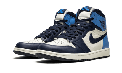 Kup oryginalne Air Jordan 1 Retro High OG Obsidian UNC 2019 555088-140 - widok z drugiego boku - Sneakersy