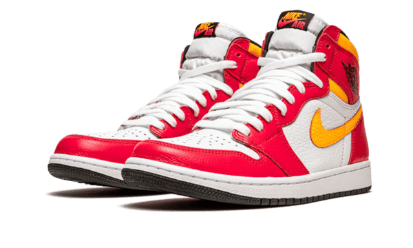 Air Jordan 1 Retro High OG Light Fusion Red - Kup oryginalne Air Jordan 1 Retro High OG Light Fusion Red 555088-603 - widok z drugiego boku - Sneakersy