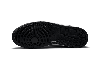 100% Oryginalne Air Jordan 1 Retro High OG Light Fusion Red - widok z tyłu - 850.00 PLN