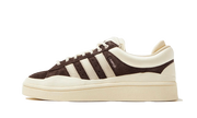Yeezy Campus Deep Brown Chalk Bad Bunny czerwony-różowy - widok główny z boku | Saturaise.com