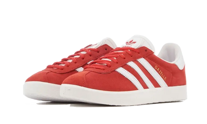 Kup oryginalne Gazelle 85 Better Scarlet IG0455 - widok z drugiego boku - Sneakersy