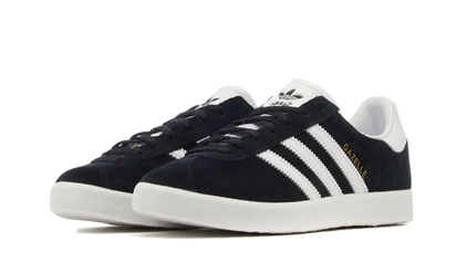 Kup oryginalne Gazelle 85 Core Black Cloud White IE2166 - widok z drugiego boku - Sneakersy