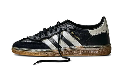 Adidas Adidas Handball Spezial Invincible Black czarny-biały - widok główny z boku | Saturaise.com