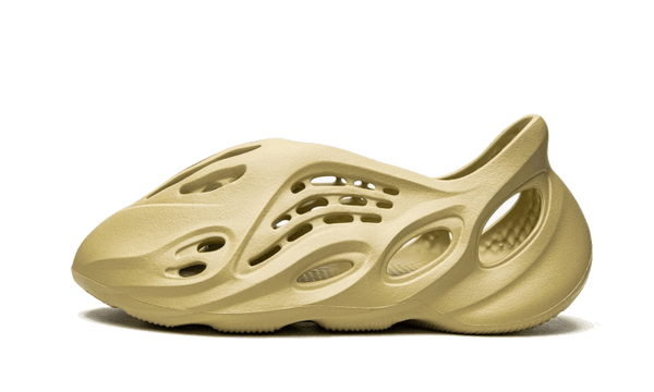 Yeezy Foam RNNR Sulfur