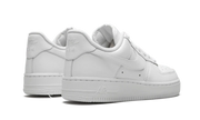 Buty Nike Air Force 1 Low '07 Triple White - widok z przodu - Rozmiary EU