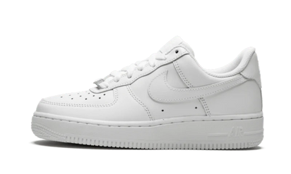 Nike Air Force 1 Low '07 Triple White biały - widok główny z boku | Saturaise.com