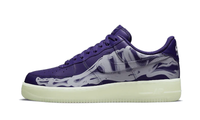 Nike Air Force 1 Low Purple Skeleton Halloween (2021) fioletowo-biały - widok główny z boku | Saturaise.com