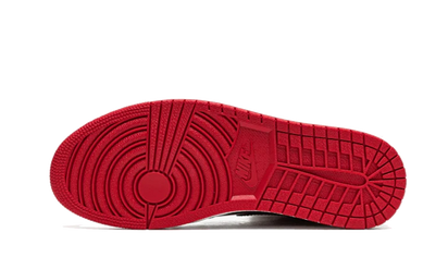 100% Oryginalne Air Jordan 1 High OG Patent Bred - widok z tyłu - 765.00 PLN