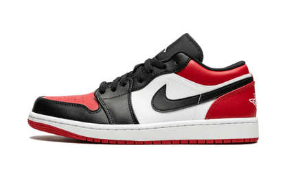 Air Jordan Air Jordan 1 Low Bred Toe (2021) czarno-czerwony - widok główny z boku | Saturaise.com