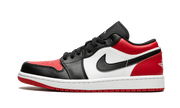 Air Jordan Air Jordan 1 Low Bred Toe (2021) czarno-czerwony - widok główny z boku | Saturaise.com