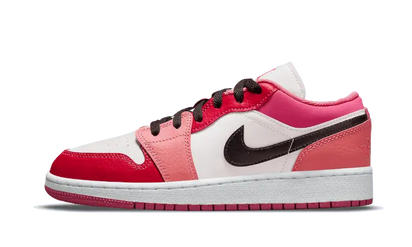 Air Jordan Air Jordan 1 Low Pink czarny-biały - widok główny z boku | Saturaise.com