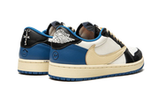 Buty Air Jordan Air Jordan 1 Low Travis Scott Fragment - widok z przodu - Rozmiary EU
