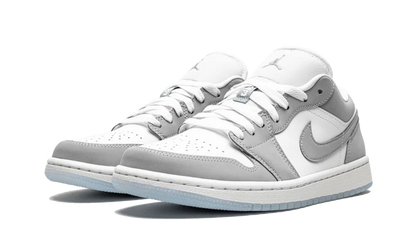 Kup oryginalne Air Jordan 1 Low Wolf Grey DC0774-105 - widok z drugiego boku - Sneakersy