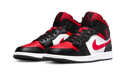 Kup oryginalne Air Jordan 1 Mid Alternate Bred Toe 554724-079 - widok z drugiego boku - Sneakersy