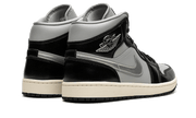 Buty Air Jordan Air Jordan 1 Mid Black Chrome - widok z przodu - Rozmiary EU
