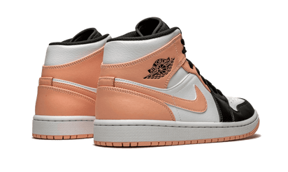 Buty Air Jordan Air Jordan 1 Mid Crimson Tint - widok z przodu - Rozmiary EU