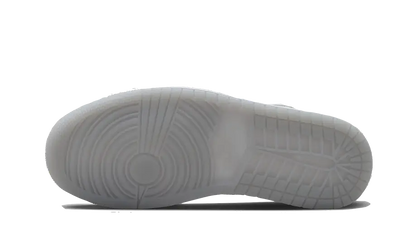 Buty Air Jordan Air Jordan 1 Mid Crinkled Chrome - widok z przodu - Rozmiary EU