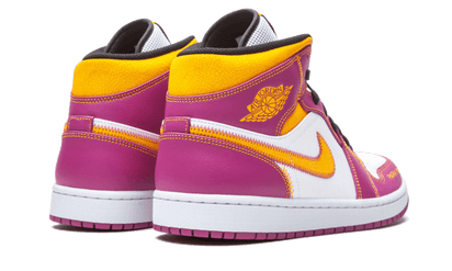 Buty Air Jordan Air Jordan 1 Mid Dia de los Muertos - widok z przodu - Rozmiary EU