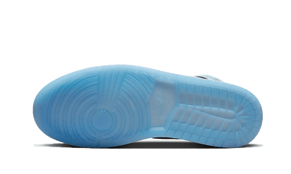 Buty Air Jordan Air Jordan 1 Mid SE Ice Blue Black - widok z przodu - Rozmiary EU