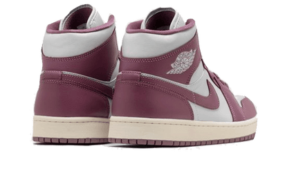 Buty Air Jordan Air Jordan 1 Mid Sky J Mauve - widok z przodu - Rozmiary EU