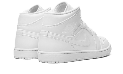 Buty Air Jordan Air Jordan 1 Mid Triple White (2022) - widok z przodu - Rozmiary EU