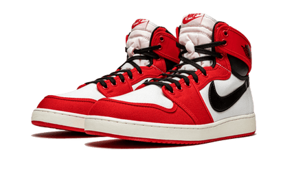 Kup oryginalne Air Jordan 1 Retro AJKO Chicago (2021) DA9089-100 - widok z drugiego boku - Sneakersy