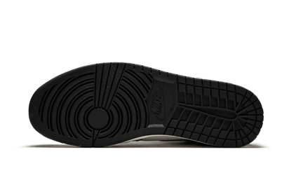 100% Oryginalne Air Jordan 1 Retro High Black Gym Red - widok z tyłu - 1500.00 PLN