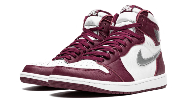 Air Jordan 1 Retro High OG Bordeaux - Kup oryginalne Air Jordan 1 Retro High OG Bordeaux 555088-611 - widok z drugiego boku - Sneakersy