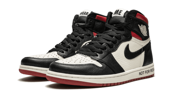 Air Jordan 1 Retro High OG "Not For Resale" Red - Kup oryginalne Air Jordan 1 Retro High OG "Not For Resale" Red 861428-106 - widok z drugiego boku - Sneakersy