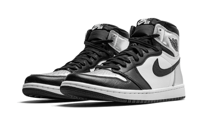 Kup oryginalne Air Jordan 1 Retro High Silver Toe CD0461-001 - widok z drugiego boku - Sneakersy