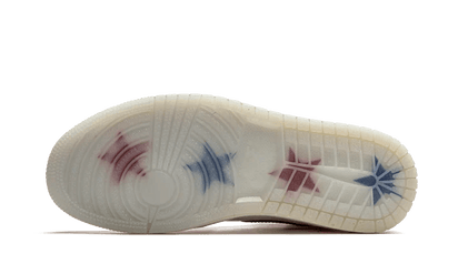 100% Oryginalne Air Jordan 1 Retro High Trophy Room Chicago (Friends & Family) - widok z tyłu - 11150.00 PLN