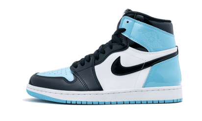Air Jordan Air Jordan 1 Retro High UNC Patent granatowo-biały - widok główny z boku | Saturaise.com