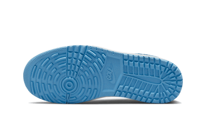 Buty Air Jordan Air Jordan 1 Retro Low Golf UNC - widok z przodu - Rozmiary EU