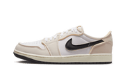 Air Jordan Air Jordan 1 Retro Low OG EX Coconut Milk czarny-biały - widok główny z boku | Saturaise.com