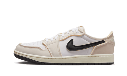 Air Jordan Air Jordan 1 Retro Low OG EX Coconut Milk czarny-biały - widok główny z boku | Saturaise.com