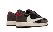 Buty Air Jordan Air Jordan 1 Retro Low OG SP Travis Scott Mocha - widok z przodu - Rozmiary EU