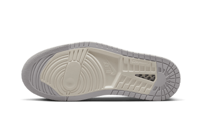 Buty Air Jordan Air Jordan 1 Zoom Air CMFT 2 Grey Gold - widok z przodu - Rozmiary EU