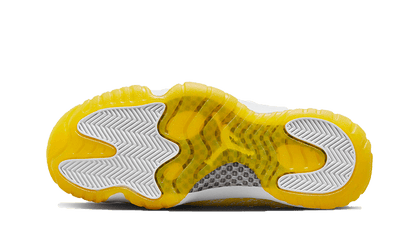 100% Oryginalne Air Jordan 11 Retro Low Yellow Snakeskin - widok z tyłu - 1050.00 PLN