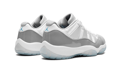 Buty Air Jordan Air Jordan 11 Retro Low Cement Grey - widok z przodu - Rozmiary EU