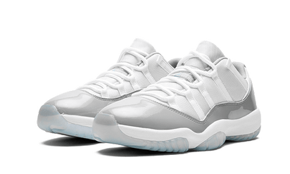 Kup oryginalne Air Jordan 11 Retro Low Cement Grey - widok z drugiego boku - Sneakersy
