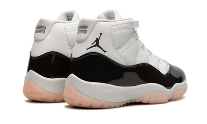 Buty Air Jordan Air Jordan 11 Retro Neapolitan - widok z przodu - Rozmiary EU