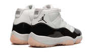 Buty Air Jordan Air Jordan 11 Retro Neapolitan - widok z przodu - Rozmiary EU
