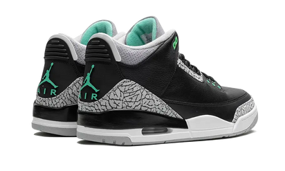 Buty Air Jordan Air Jordan 3 Retro Green Glow - widok z przodu - Rozmiary EU