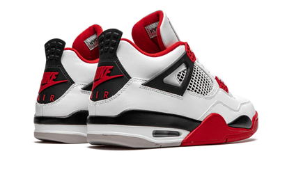 Buty Air Jordan Air Jordan 4 Retro Fire Red (2020) - widok z przodu - Rozmiary EU