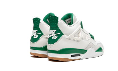 Buty Air Jordan Air Jordan 4 Retro SB Pine Green - widok z przodu - Rozmiary EU