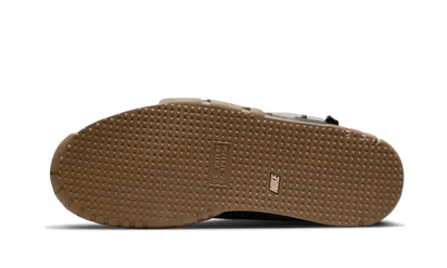 Buty Nike Air Trainer 1 SP Travis Scott Wheat - widok z przodu - Rozmiary EU