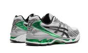 Buty Asics Gel Kayano 14 White Malachite Green - widok z przodu - Rozmiary EU